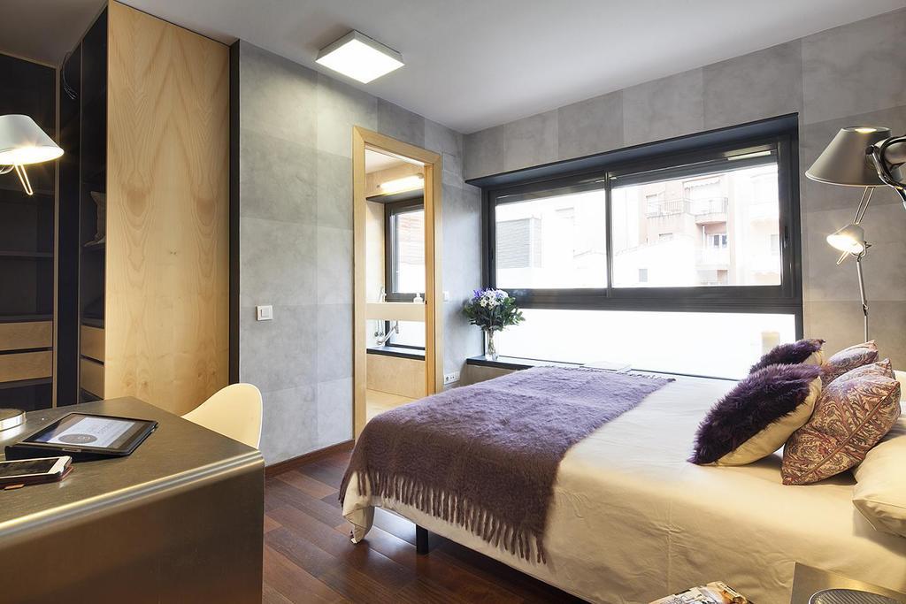 Apartment Barcelona Rentals - Swimming Pool With Terrace Exterior photo