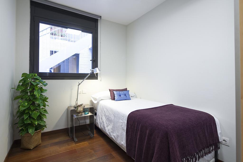 Apartment Barcelona Rentals - Swimming Pool With Terrace Exterior photo